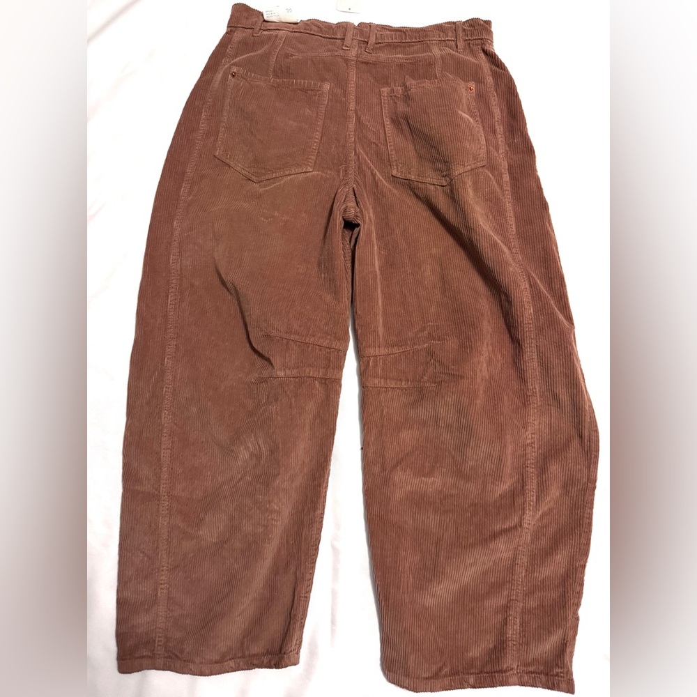 Free People We The Free Good Luck Mid-Rise Corduroy Barrel Jeans in Brown NWT - Picture 6 of 9